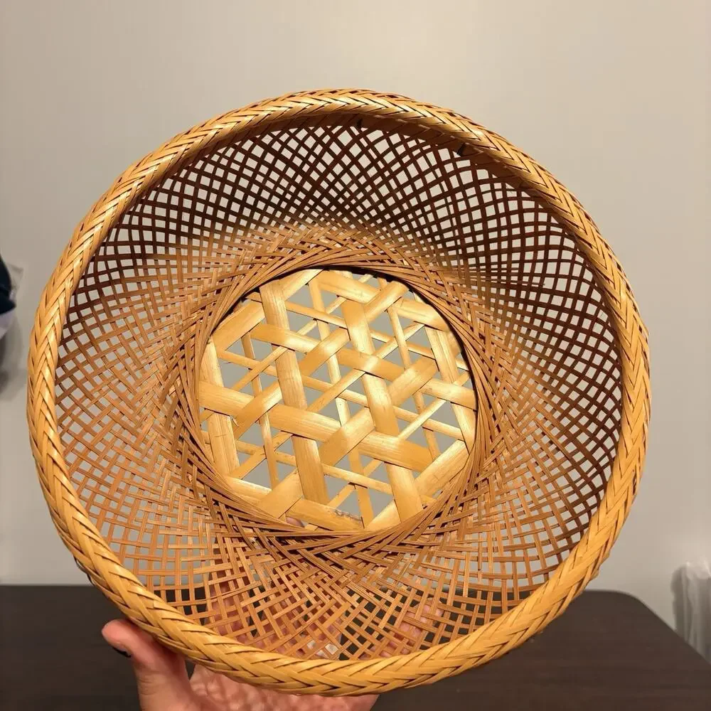 VTG MCM Woven Wicker Rattan Basket Boho Hand Woven Table Wall Decor 9.5” Japan